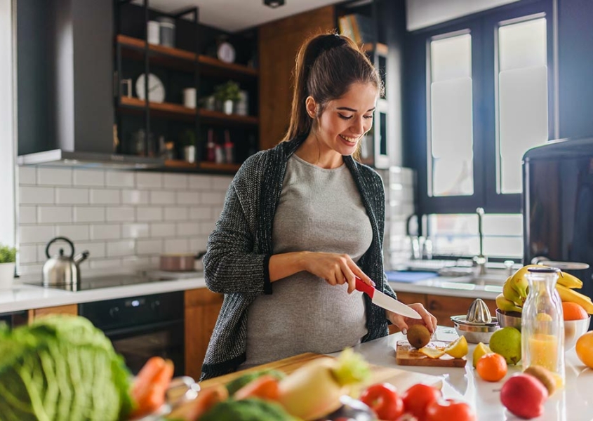 Pregnant woman preventing gestational hypertension with healthy food